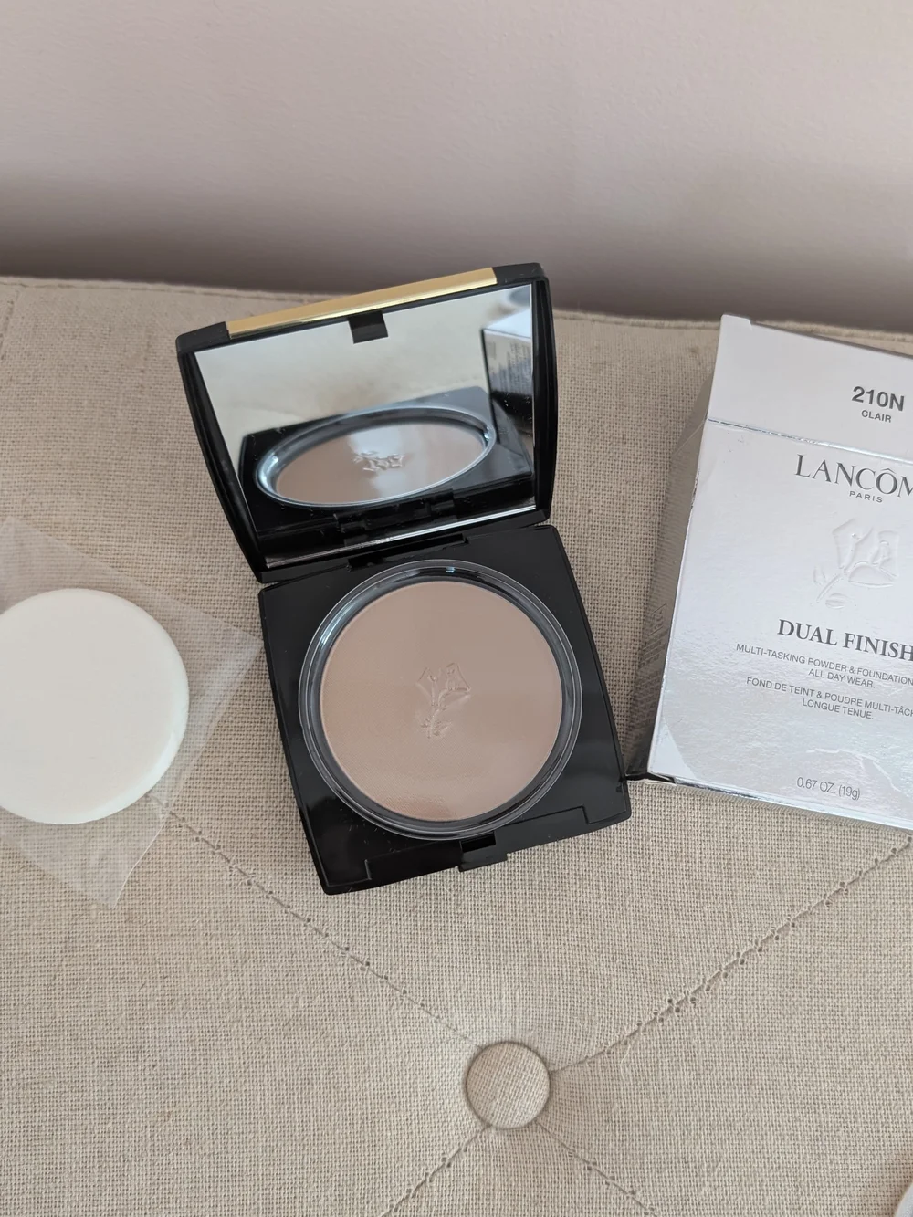 Lancôme Dual Finish Powder & Foundation in 210N (Neutral Tone)